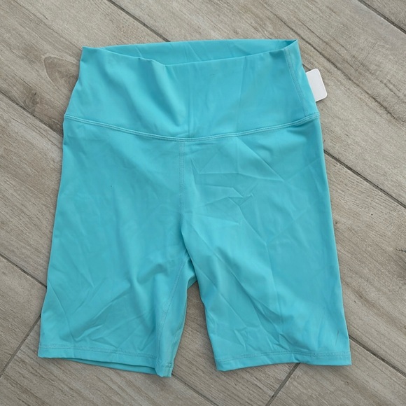 *SOLD* NWT CRZ Yoga Bike Shorts Turquoise Size Large - Picture 4 of 8